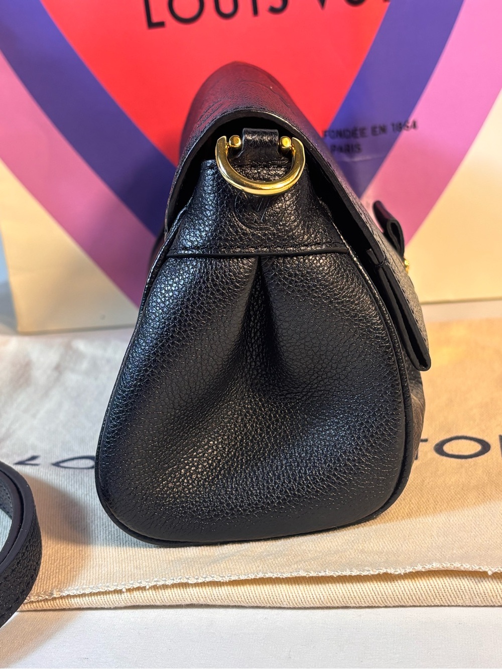 Louis Vuitton New Model Favorite Noir - Picture 4 of 16